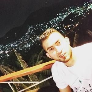 Meet your Posher, Alejandro